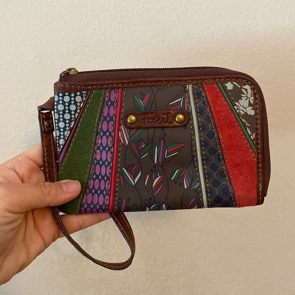 Fossil leather zip wallet/ wristlet